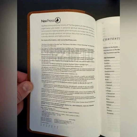 The Message Bible Eugene H. Peterson Brown Leather NavPress Tyndale. Like new - Picture 5 of 9